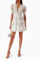 Vestido Curto Kleid Megan Bronx and Branco