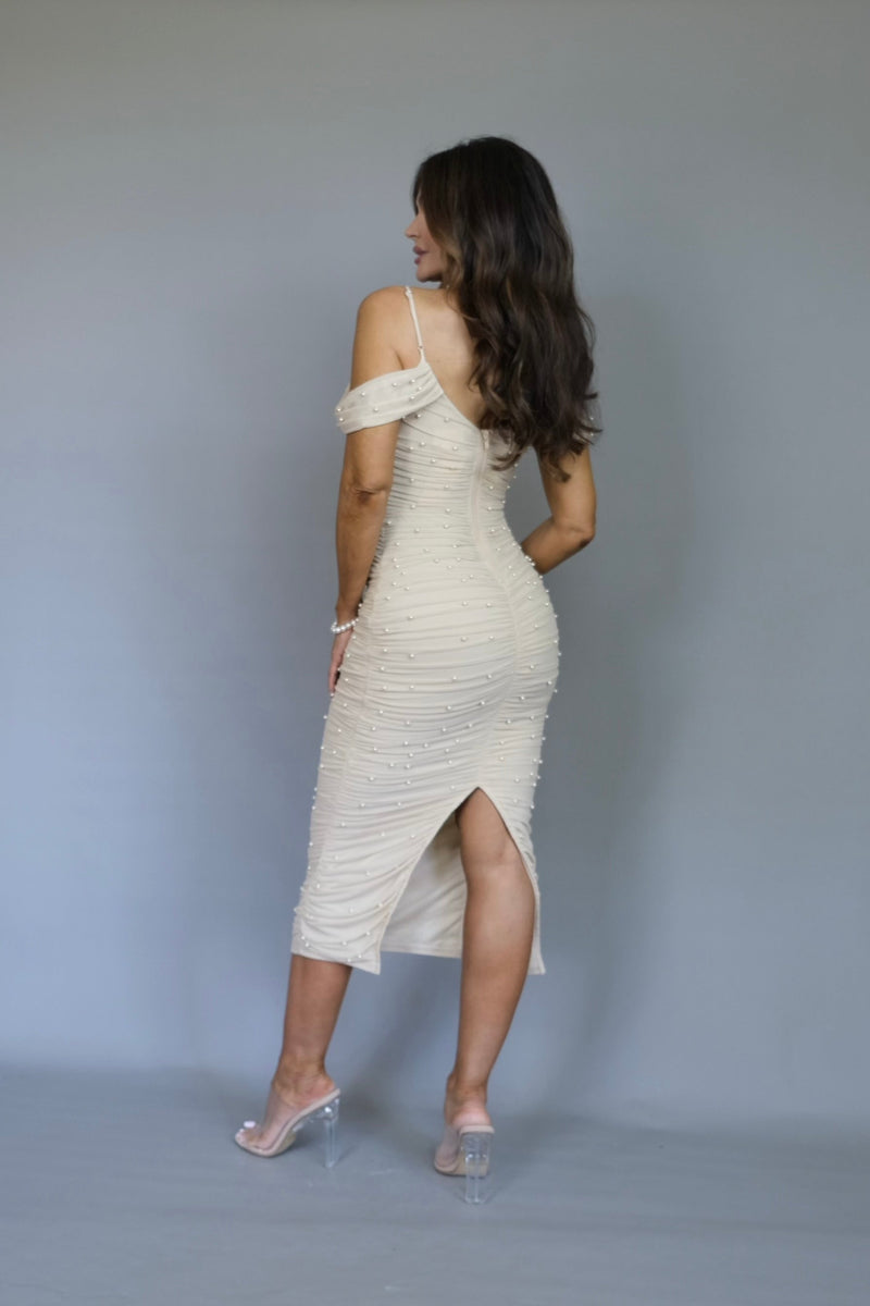 Vestido McKenna Midi em Pérolas