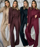 Conjunto Calça + blusa + trench coat