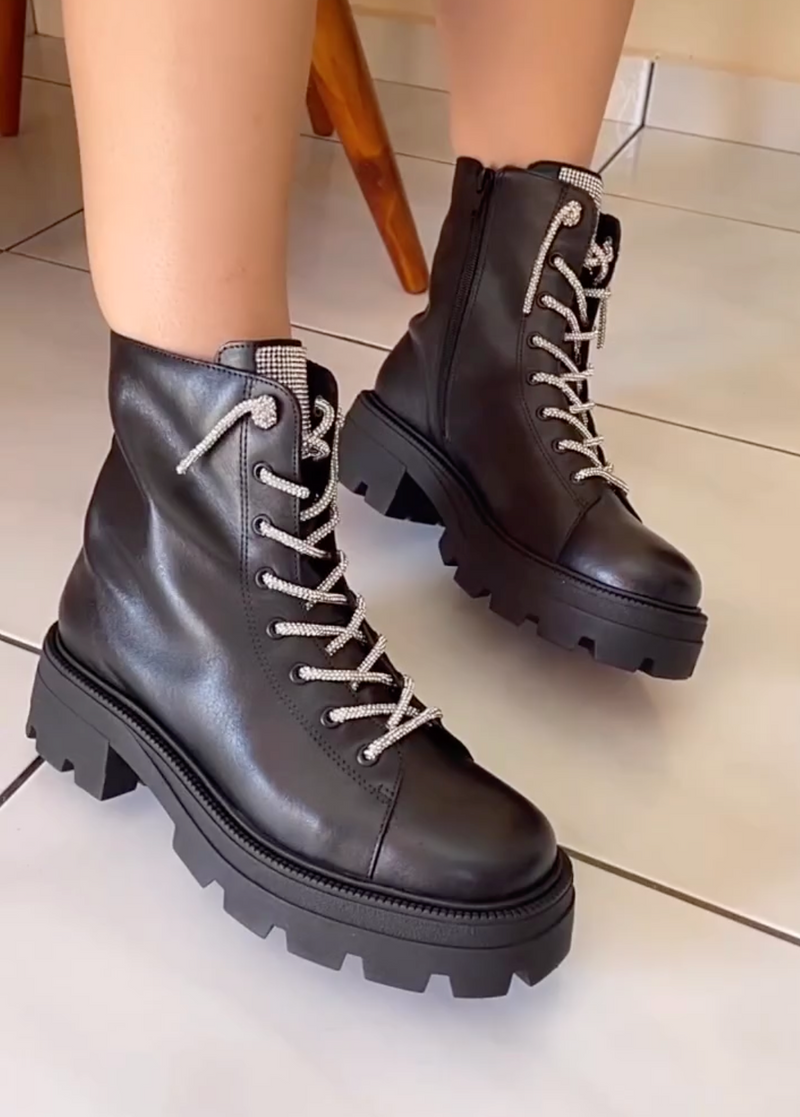 Coturno Preto Cano médio Tratorado