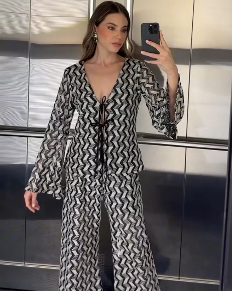 Conjunto Zigzag Chic – Blusa e Calça Pantalona