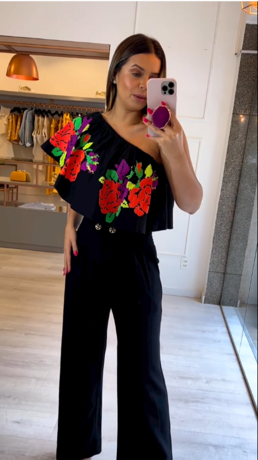 Conjunto Lorena Cropped e Calça Pantalona