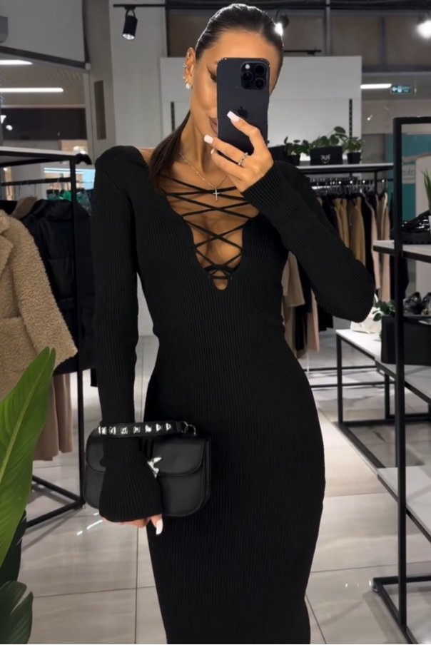Vestido Midi Preto Manga Longa