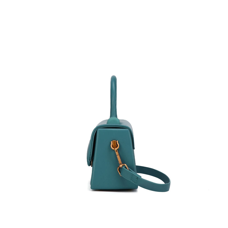 Bolsa Estruturada com Alça de Mão e Fecho Clássico