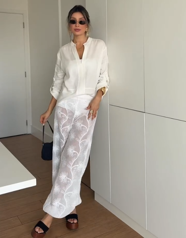 Conjunto Feminino em Tule Bordado