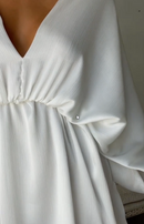 Vestido Aura Branca – Elegância Leve e Atemporal 🌟