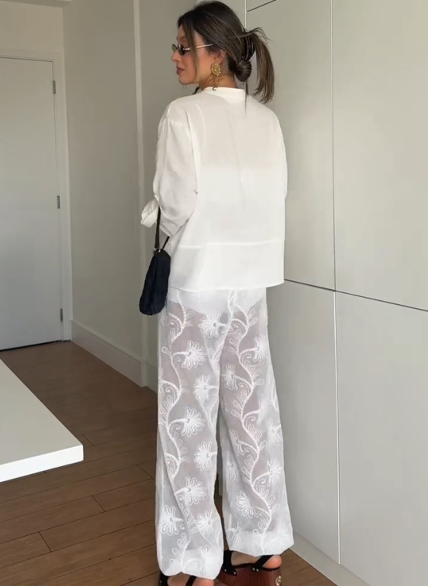 Conjunto Feminino em Tule Bordado